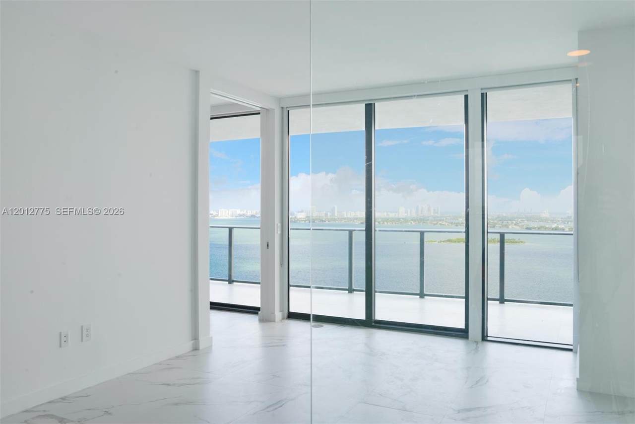 https://bt-photos.global.ssl.fastly.net/miami/1280_boomver_1_A12012775-2.jpg