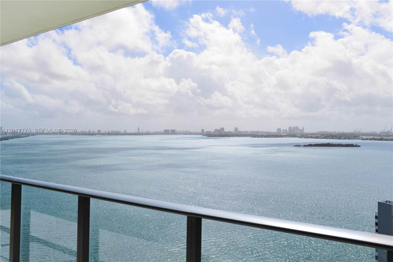 https://bt-photos.global.ssl.fastly.net/miami/1280_boomver_1_A12012775-2.jpg