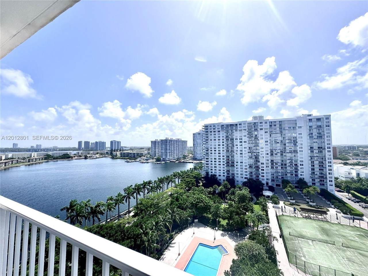 https://bt-photos.global.ssl.fastly.net/miami/1280_boomver_1_A12012801-2.jpg