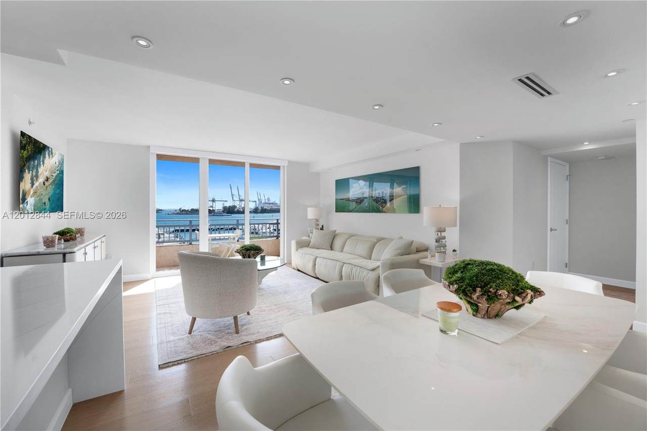 https://bt-photos.global.ssl.fastly.net/miami/1280_boomver_1_A12012844-2.jpg