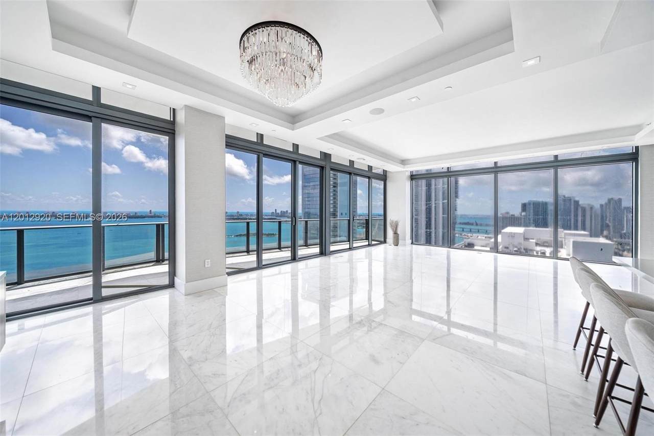 https://bt-photos.global.ssl.fastly.net/miami/1280_boomver_1_A12012920-2.jpg