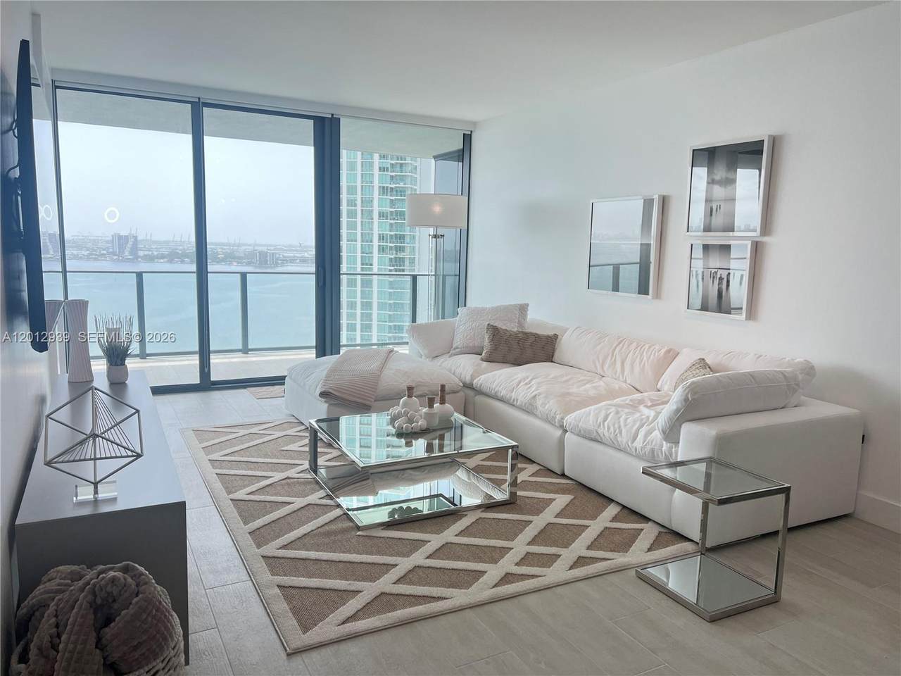 https://bt-photos.global.ssl.fastly.net/miami/1280_boomver_1_A12012939-2.jpg
