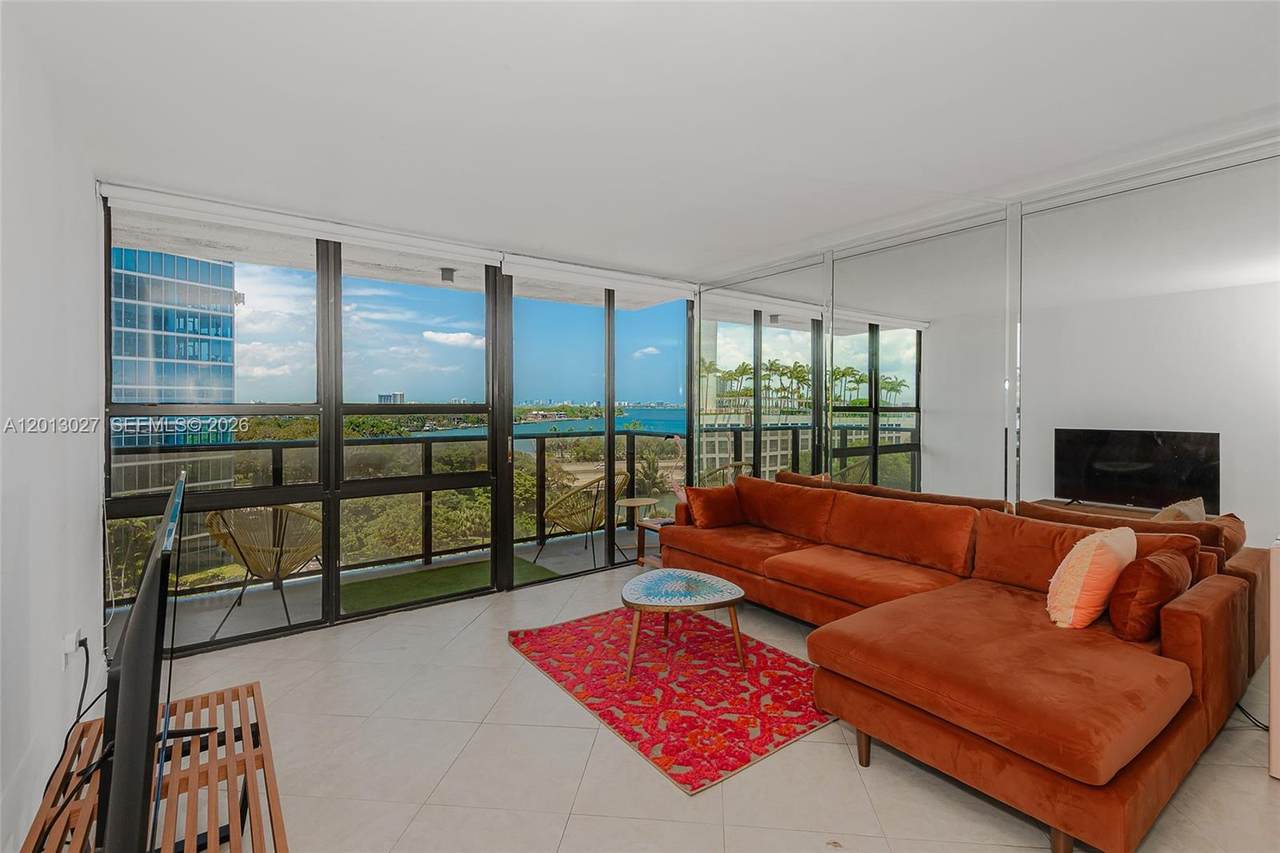 https://bt-photos.global.ssl.fastly.net/miami/1280_boomver_1_A12013027-2.jpg
