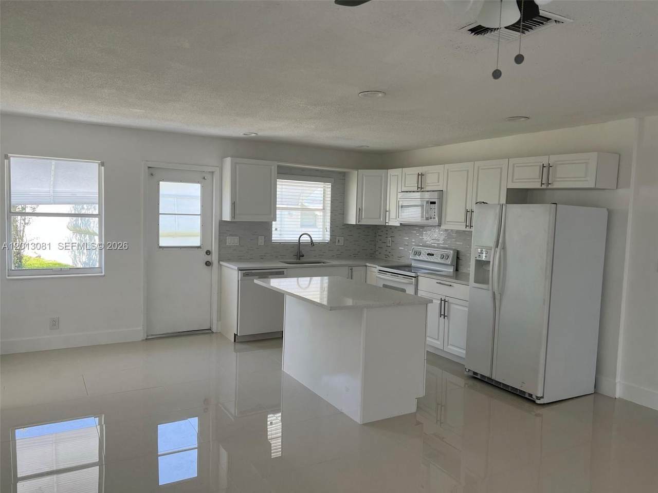 145 41st Ct - Photo 1