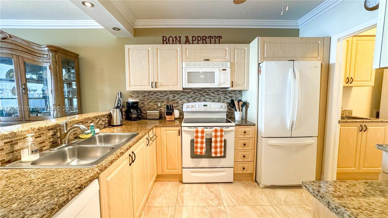 https://bt-photos.global.ssl.fastly.net/miami/1280_boomver_1_A12013101-2.jpg