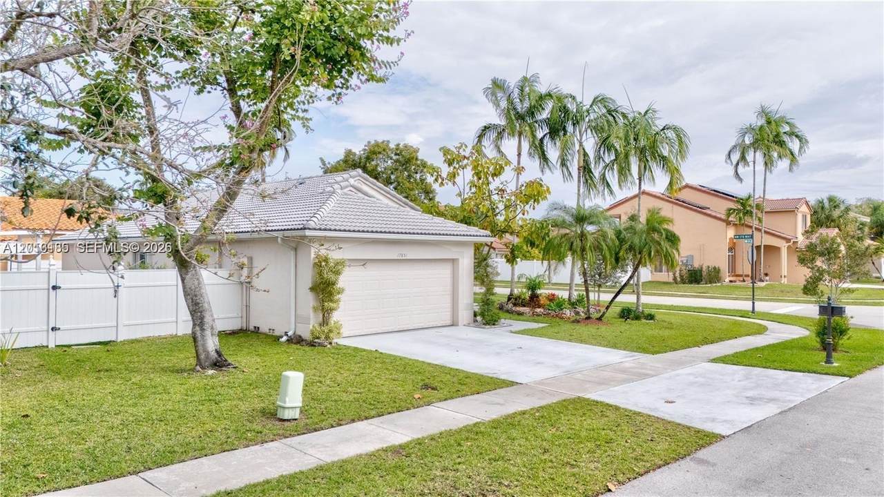 https://bt-photos.global.ssl.fastly.net/miami/1280_boomver_1_A12013185-2.jpg