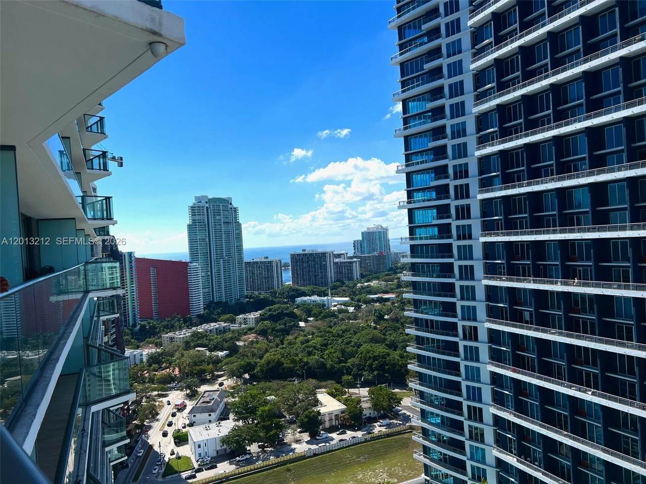 https://bt-photos.global.ssl.fastly.net/miami/1280_boomver_1_A12013212-2.jpg