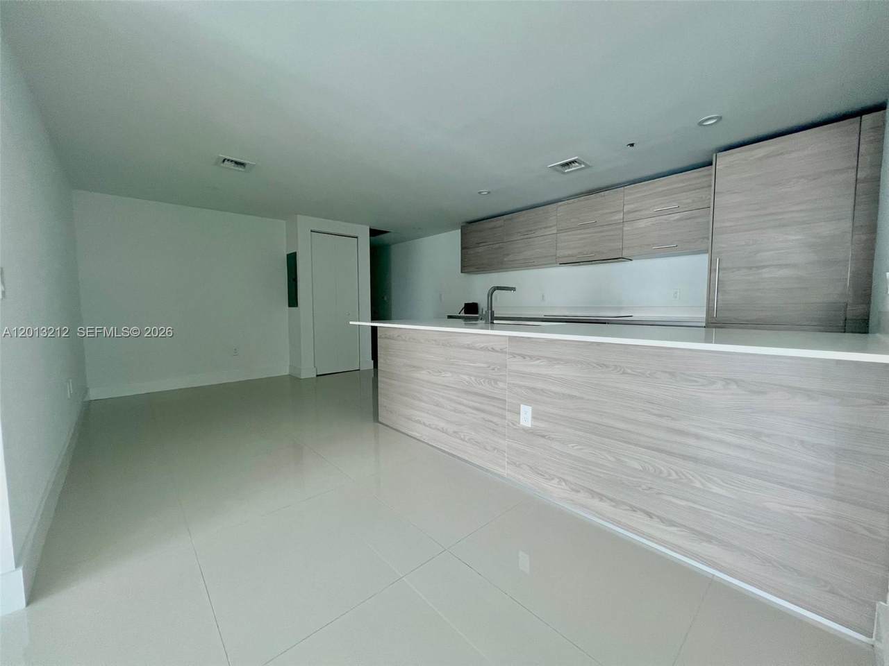 https://bt-photos.global.ssl.fastly.net/miami/1280_boomver_1_A12013212-2.jpg