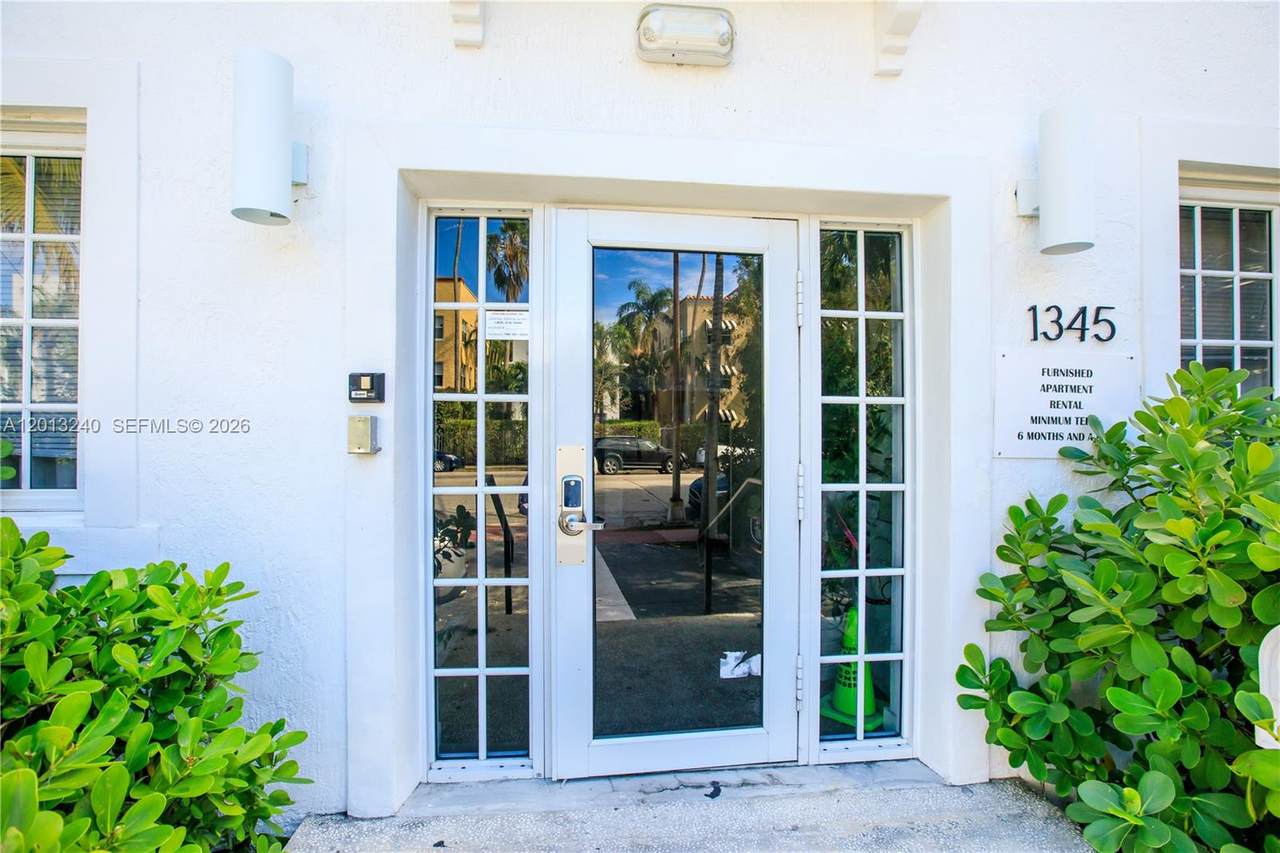 https://bt-photos.global.ssl.fastly.net/miami/1280_boomver_1_A12013240-2.jpg