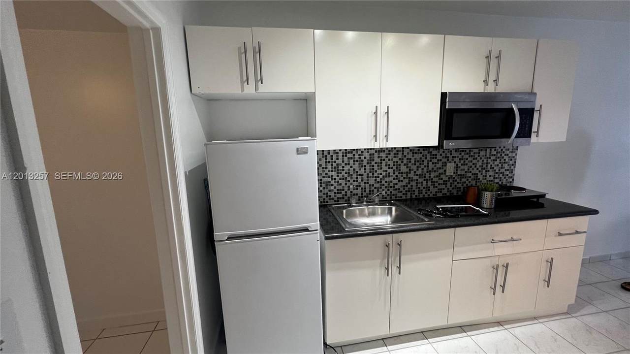 1234 Euclid Ave - Photo 1