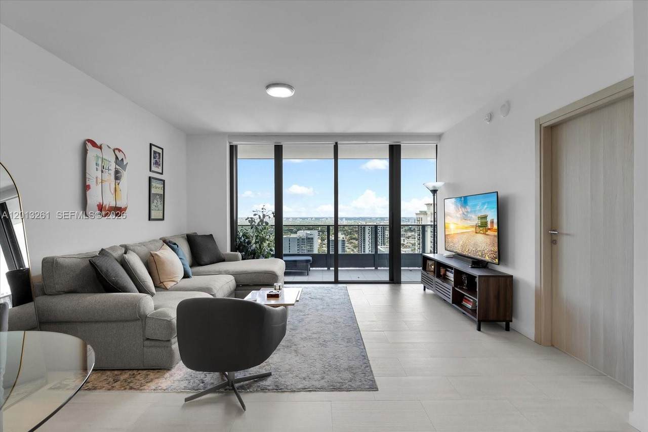 1000 Brickell Plaza - Photo 1