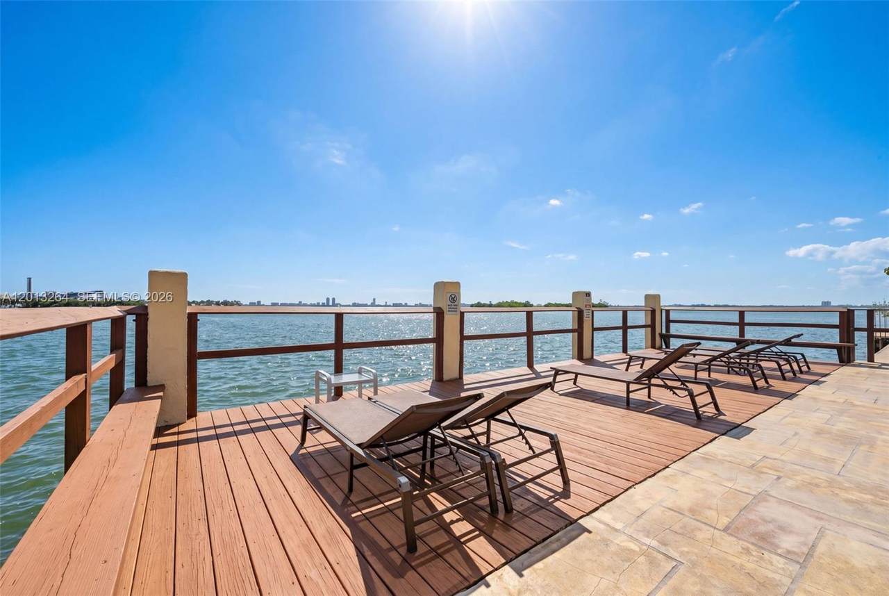 https://bt-photos.global.ssl.fastly.net/miami/1280_boomver_1_A12013264-2.jpg