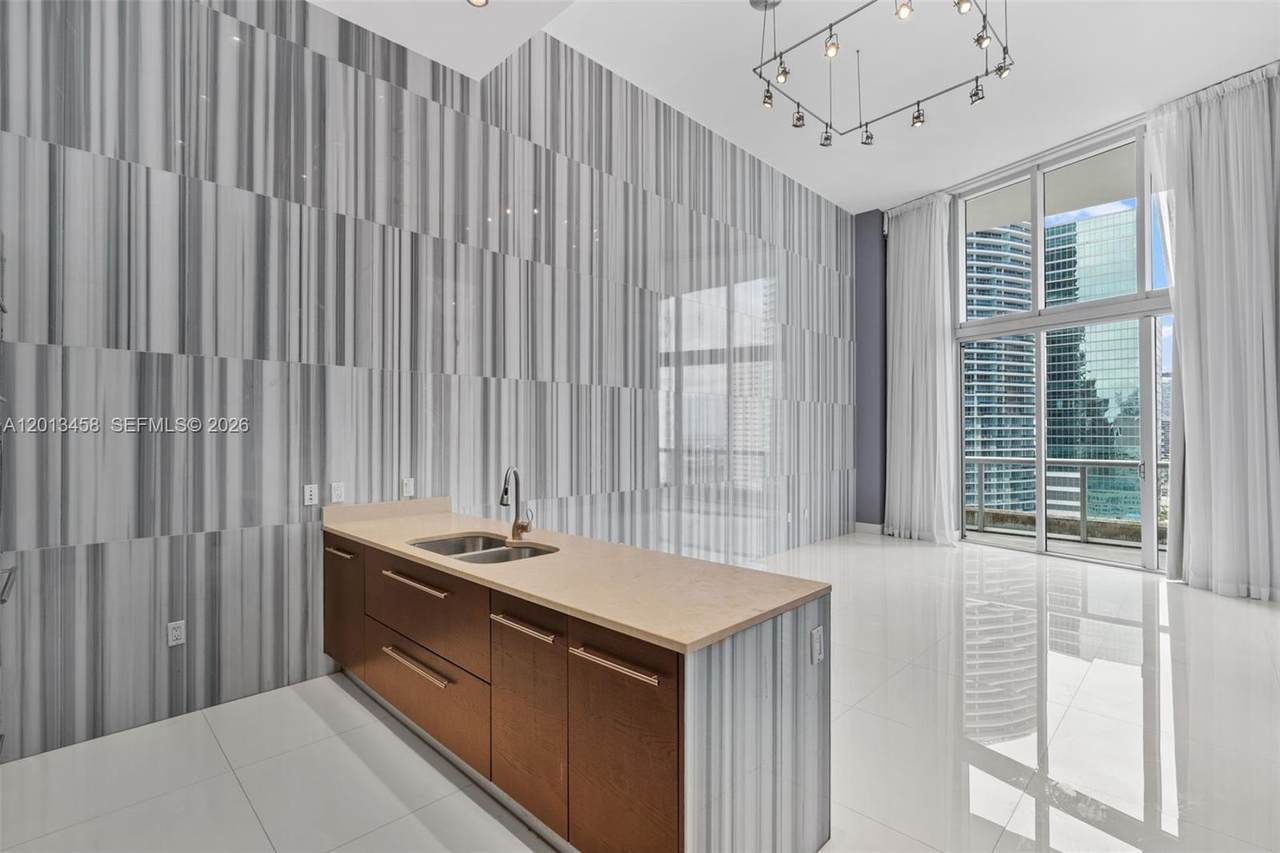 475 Brickell Ave - Photo 1