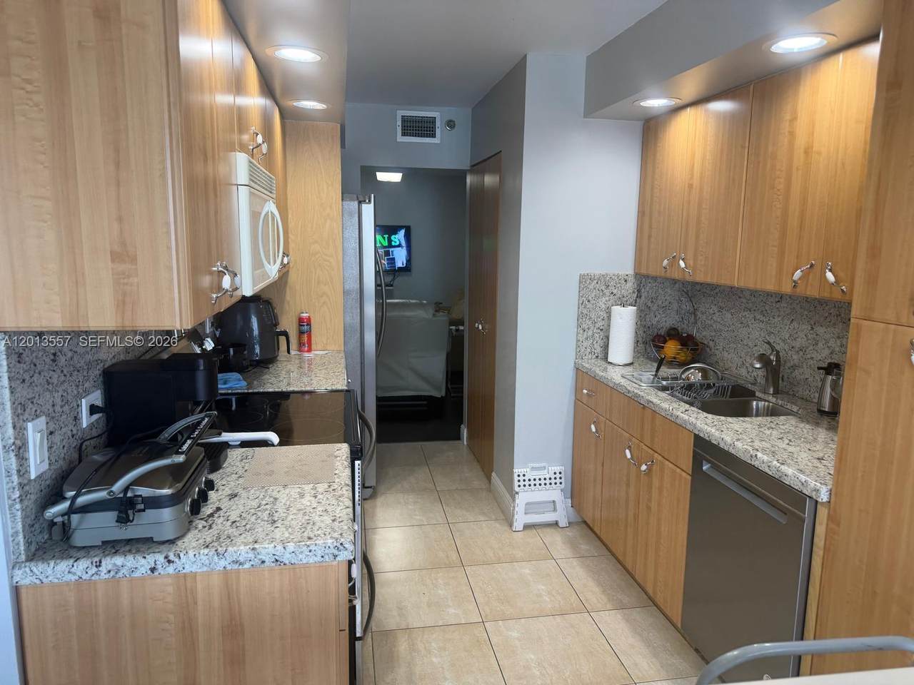 https://bt-photos.global.ssl.fastly.net/miami/1280_boomver_1_A12013557-2.jpg