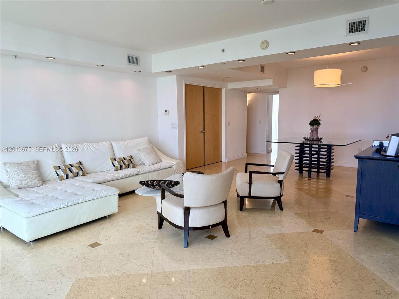 19400 Turnberry Way - Photo 1