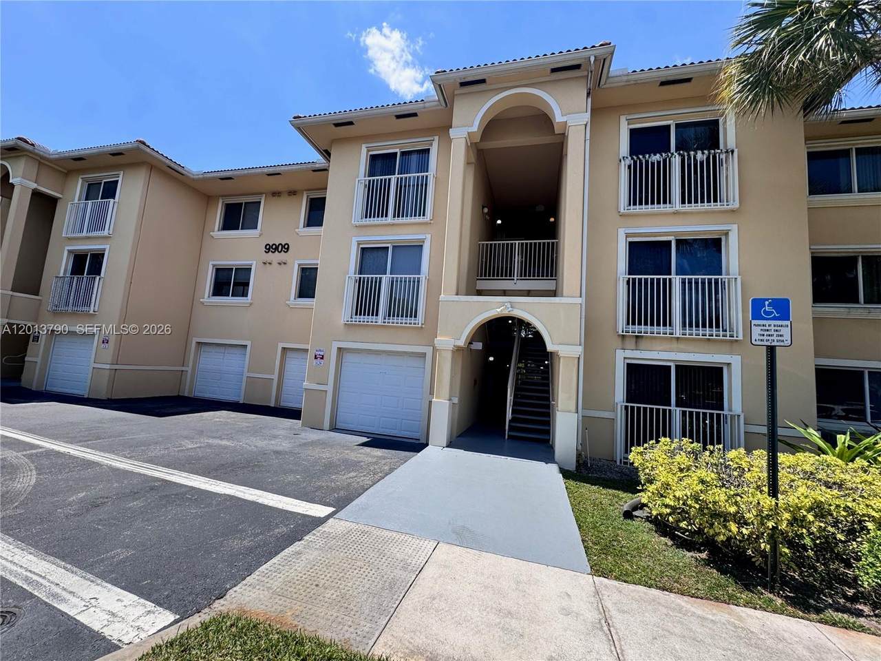 https://bt-photos.global.ssl.fastly.net/miami/1280_boomver_1_A12013790-2.jpg