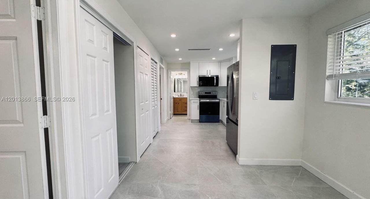 8440 107th St - Photo 1