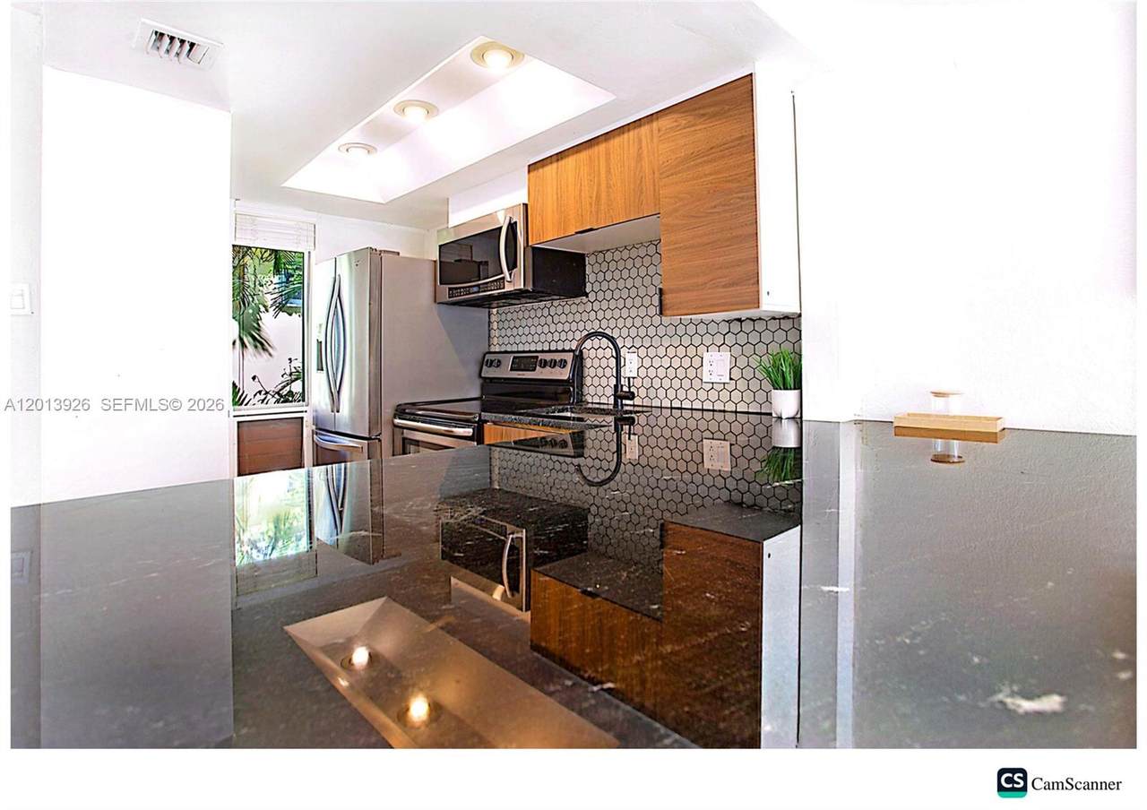 https://bt-photos.global.ssl.fastly.net/miami/1280_boomver_1_A12013926-2.jpg