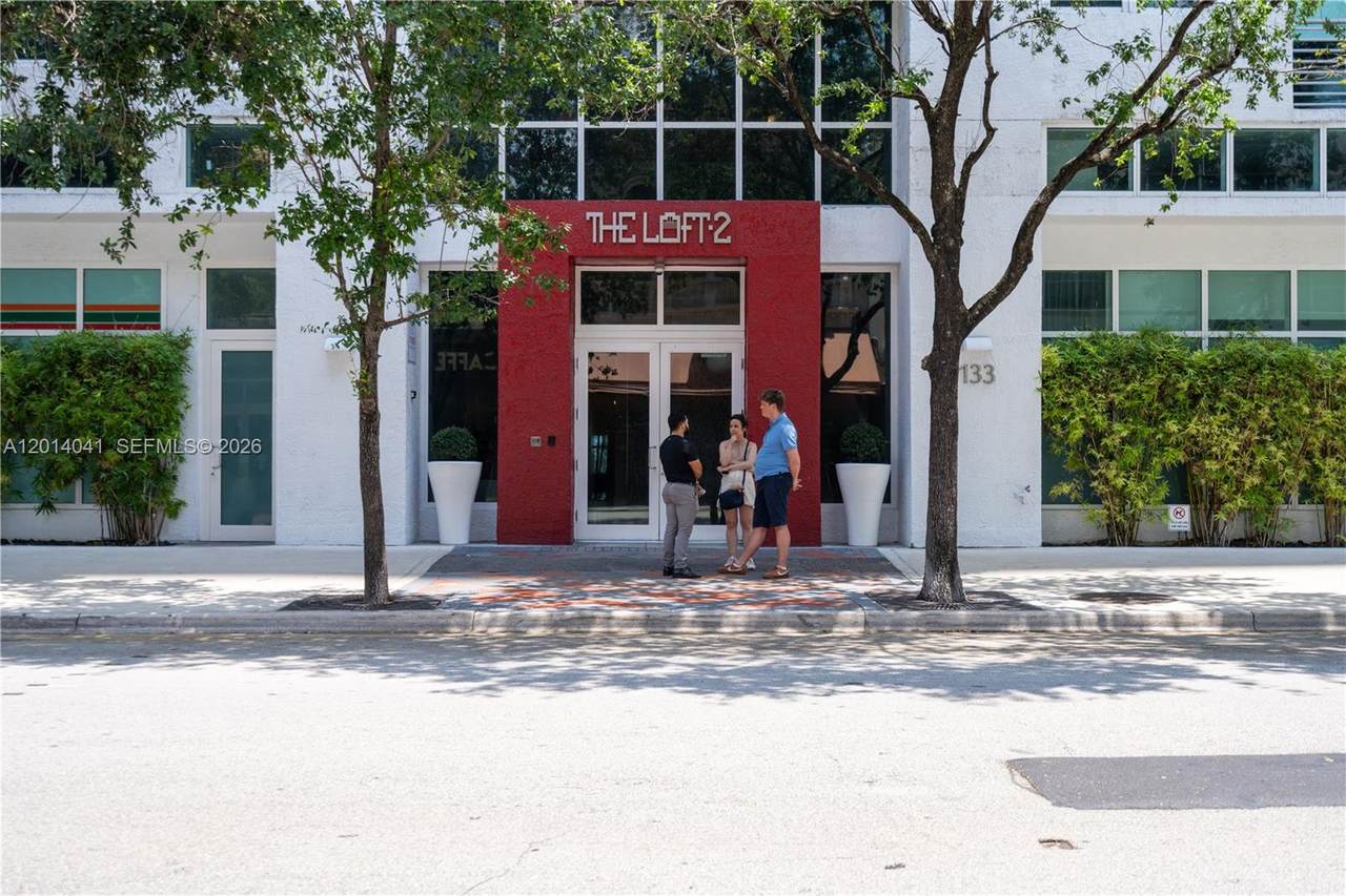 https://bt-photos.global.ssl.fastly.net/miami/1280_boomver_1_A12014041-2.jpg