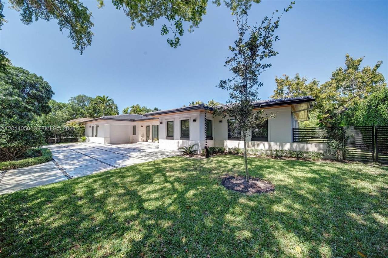 1117 Alfonso Ave - Photo 1