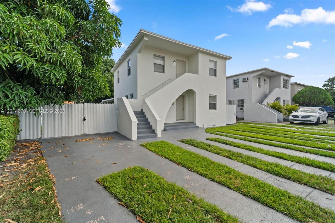 255 Beacom Blvd - Photo 1