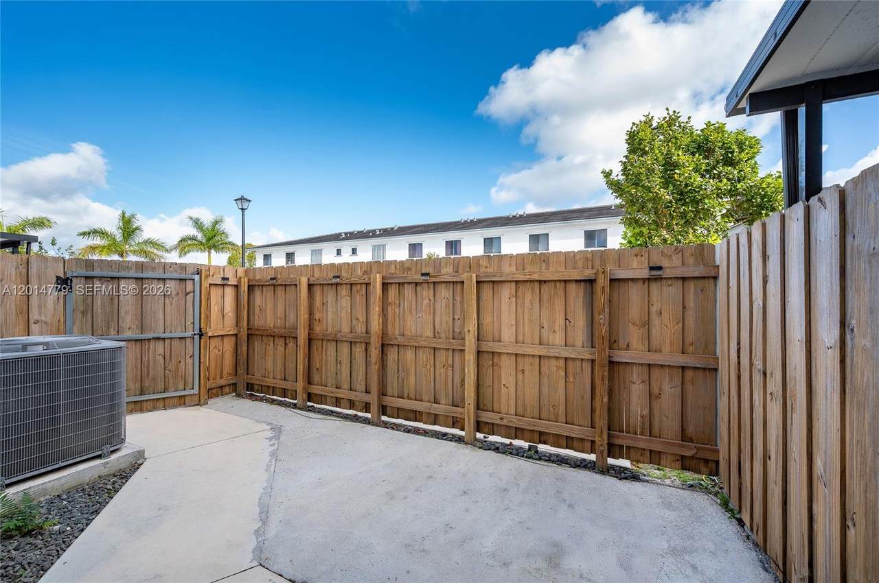 https://bt-photos.global.ssl.fastly.net/miami/1280_boomver_1_A12014779-2.jpg