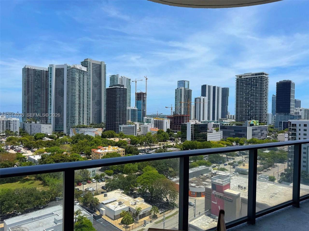 https://bt-photos.global.ssl.fastly.net/miami/1280_boomver_1_A12014935-2.jpg