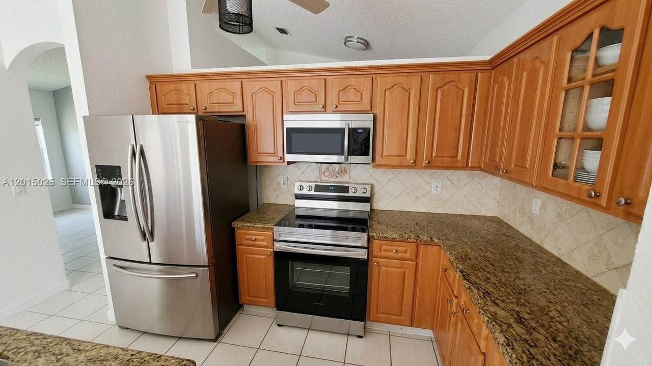 https://bt-photos.global.ssl.fastly.net/miami/1280_boomver_1_A12015025-2.jpg