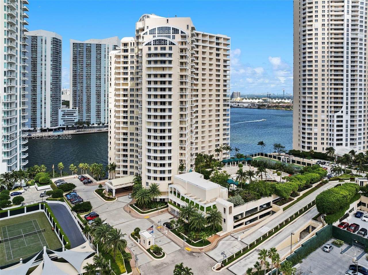 https://bt-photos.global.ssl.fastly.net/miami/1280_boomver_1_A12015115-2.jpg