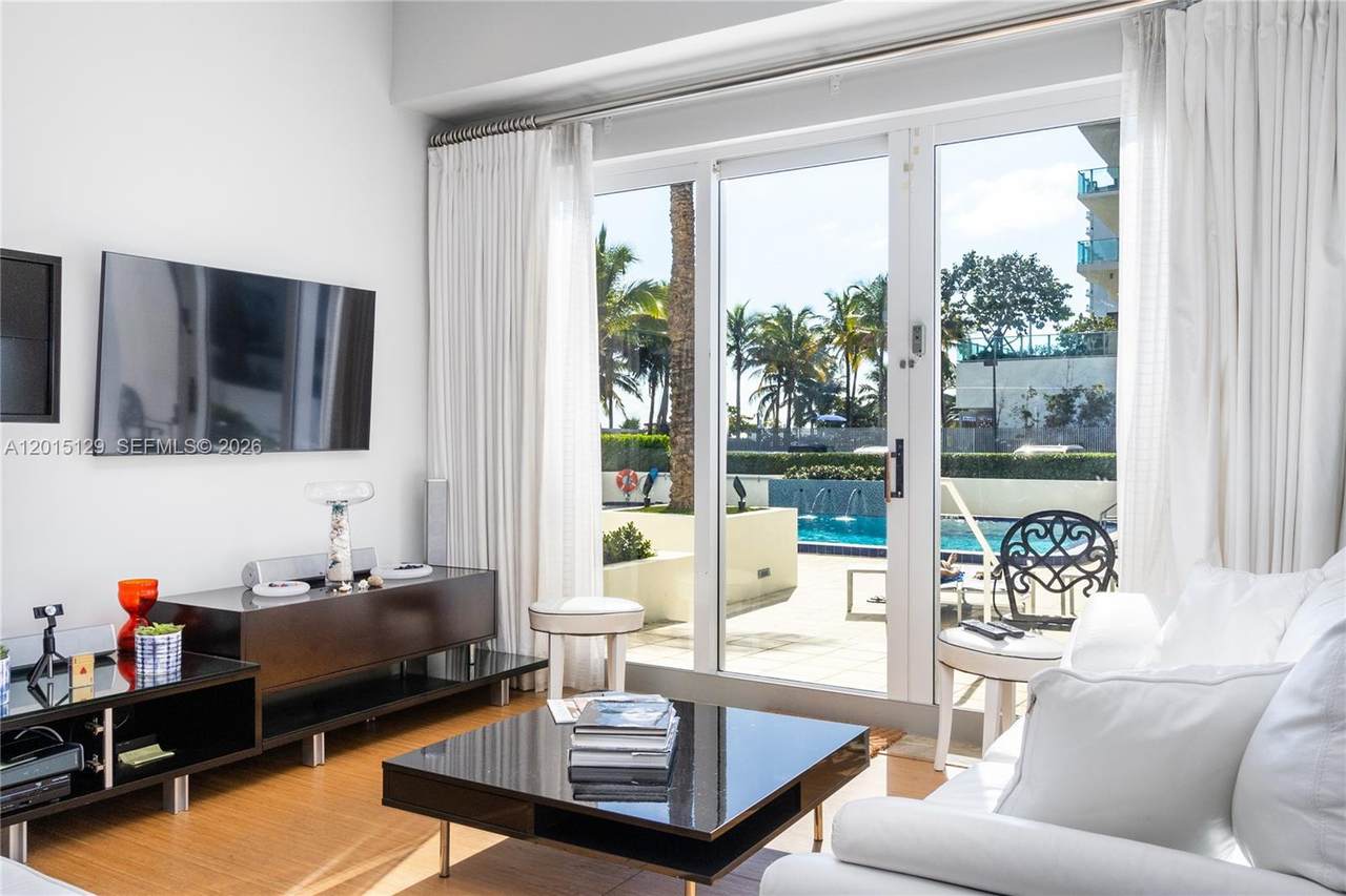 https://bt-photos.global.ssl.fastly.net/miami/1280_boomver_1_A12015129-2.jpg