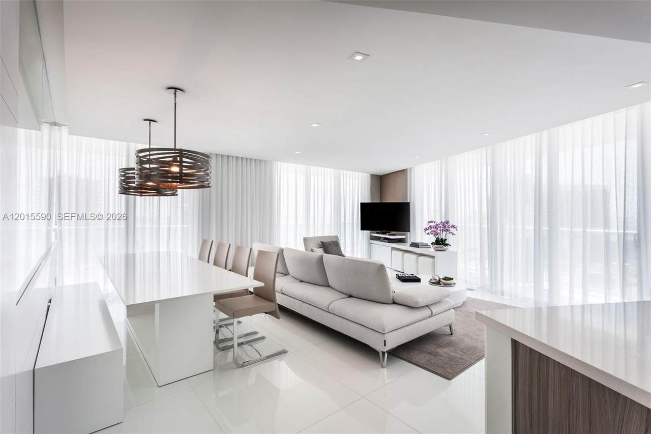 https://bt-photos.global.ssl.fastly.net/miami/1280_boomver_1_A12015590-2.jpg