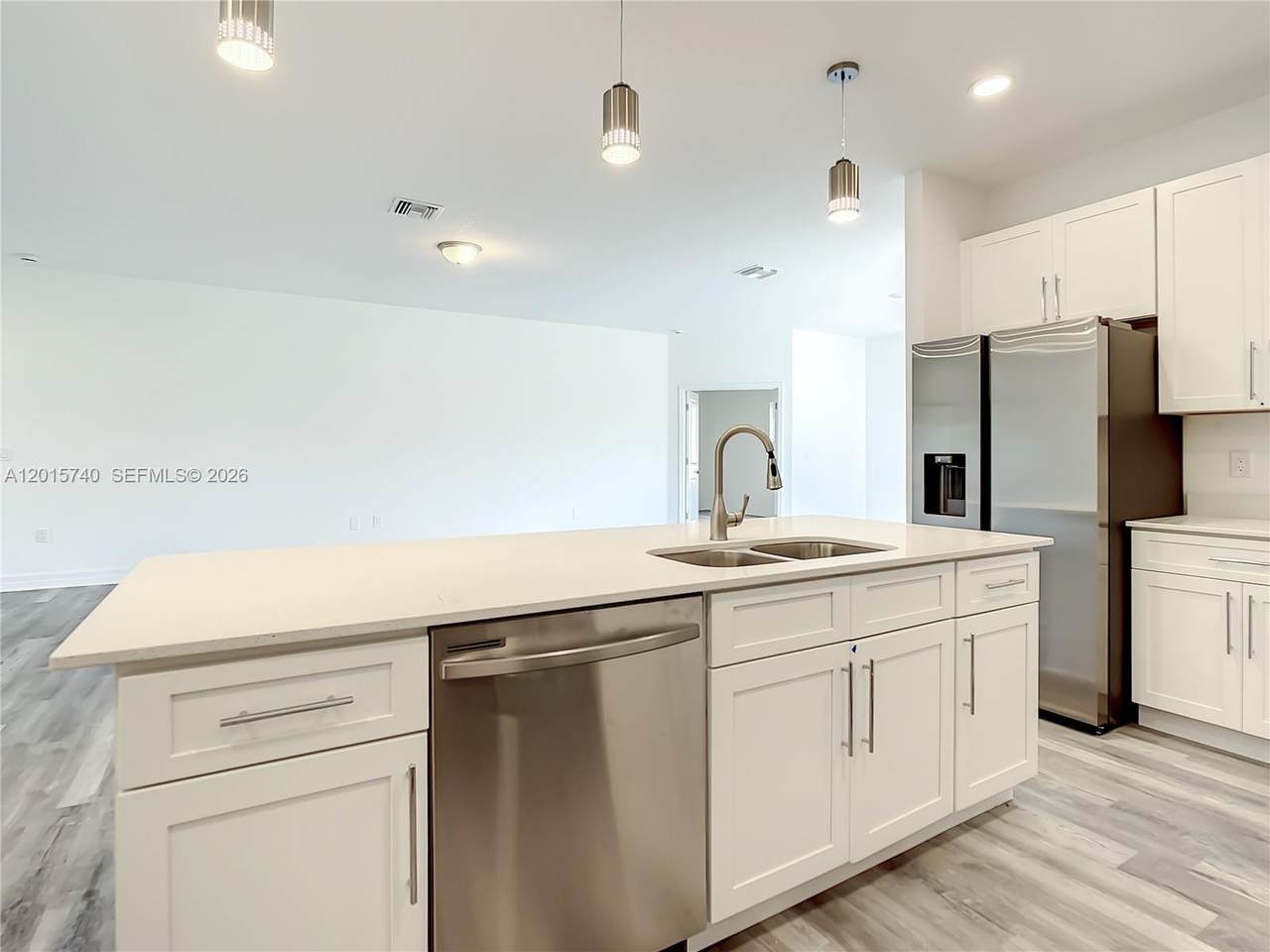 https://bt-photos.global.ssl.fastly.net/miami/1280_boomver_1_A12015740-2.jpg