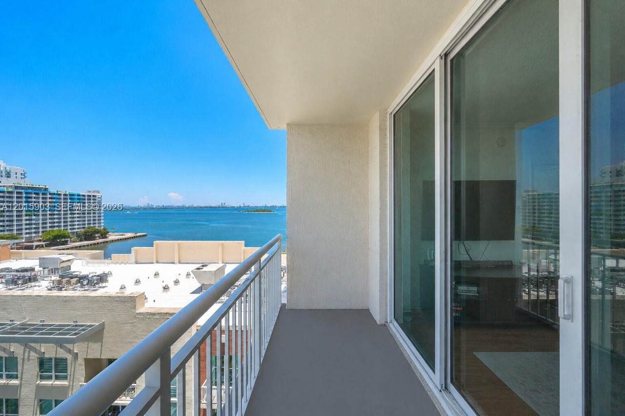 https://bt-photos.global.ssl.fastly.net/miami/1280_boomver_1_A12015903-2.jpg