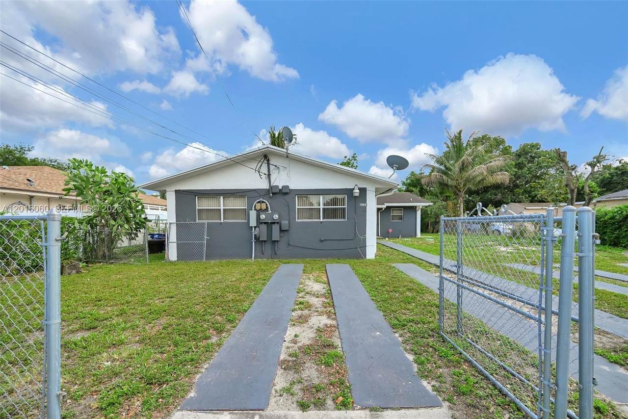 https://bt-photos.global.ssl.fastly.net/miami/1280_boomver_1_A12016060-2.jpg