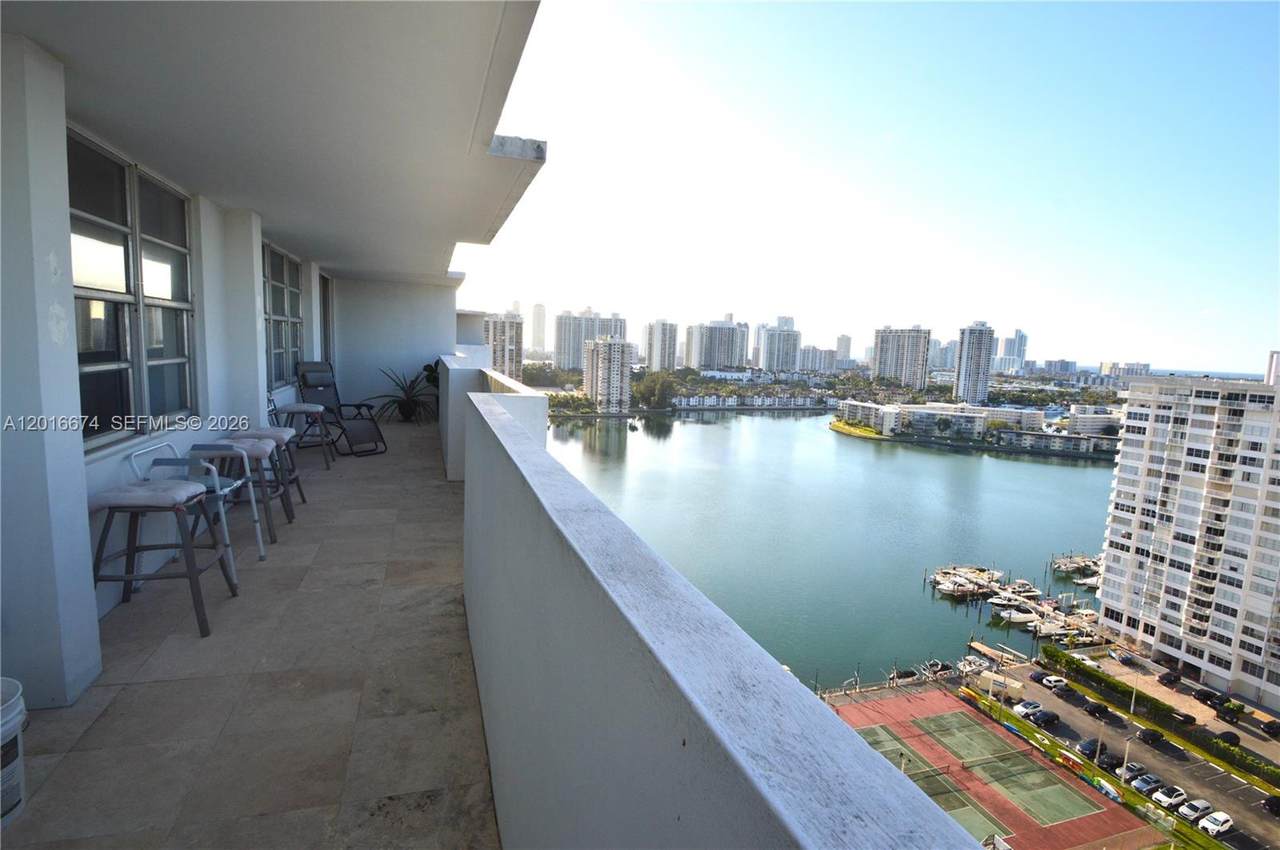 https://bt-photos.global.ssl.fastly.net/miami/1280_boomver_1_A12016674-2.jpg
