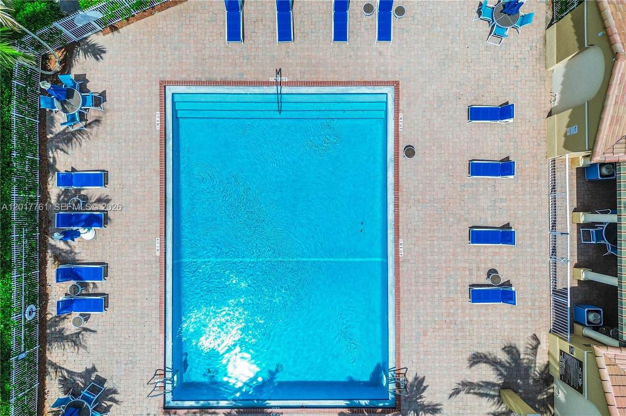 https://bt-photos.global.ssl.fastly.net/miami/1280_boomver_1_A12017761-2.jpg