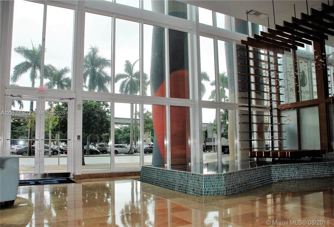 https://bt-photos.global.ssl.fastly.net/miami/1280_boomver_1_A12017958-2.jpg