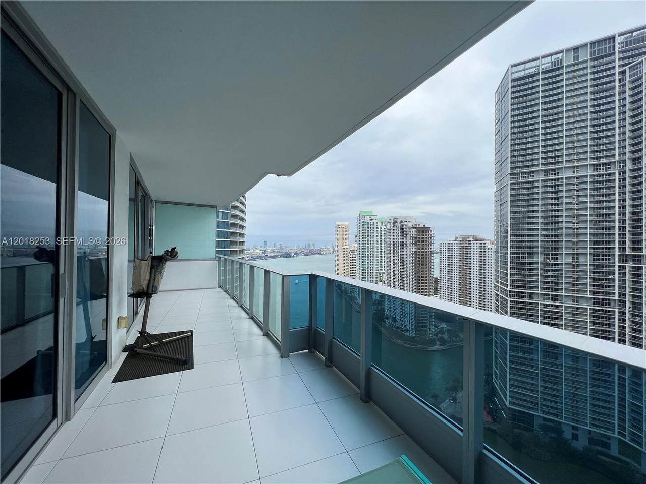 https://bt-photos.global.ssl.fastly.net/miami/1280_boomver_1_A12018253-2.jpg