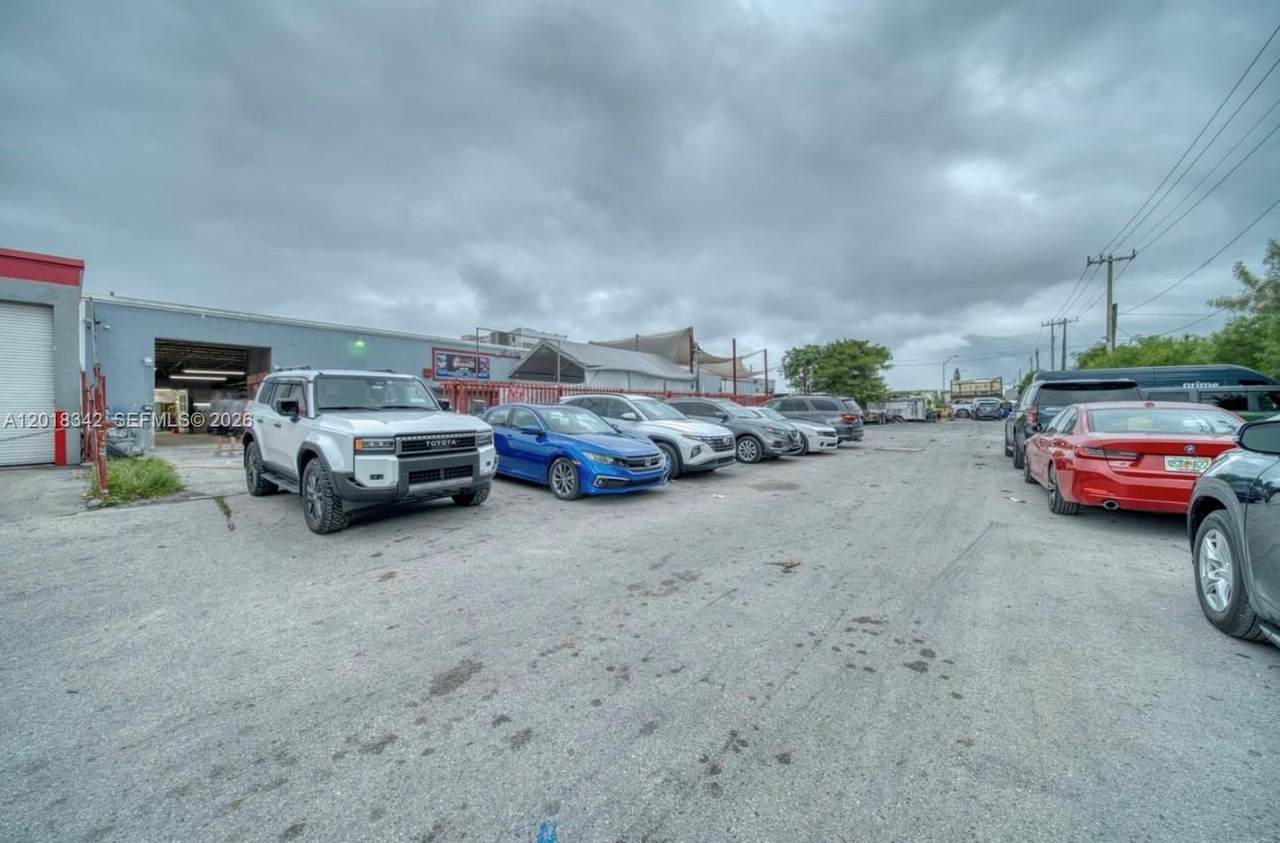 https://bt-photos.global.ssl.fastly.net/miami/1280_boomver_1_A12018342-2.jpg