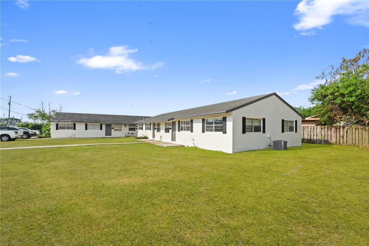 430 10th Ave - Photo 1