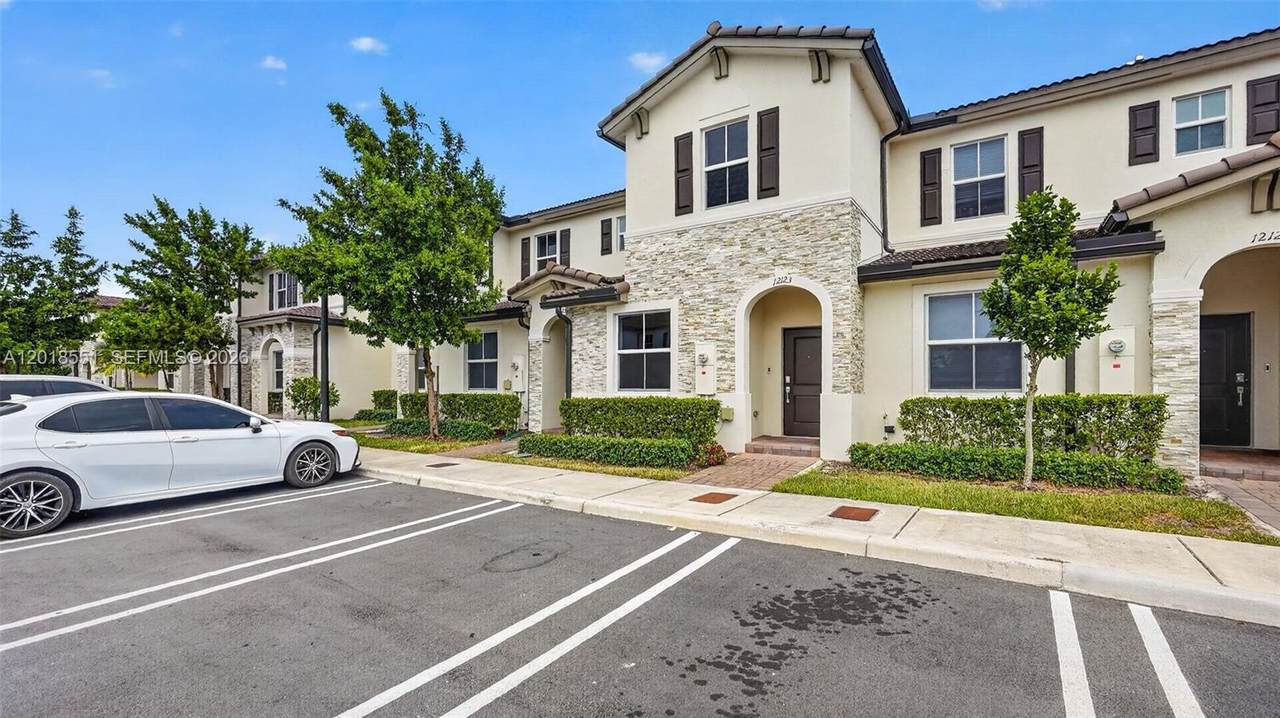 https://bt-photos.global.ssl.fastly.net/miami/1280_boomver_1_A12018551-2.jpg