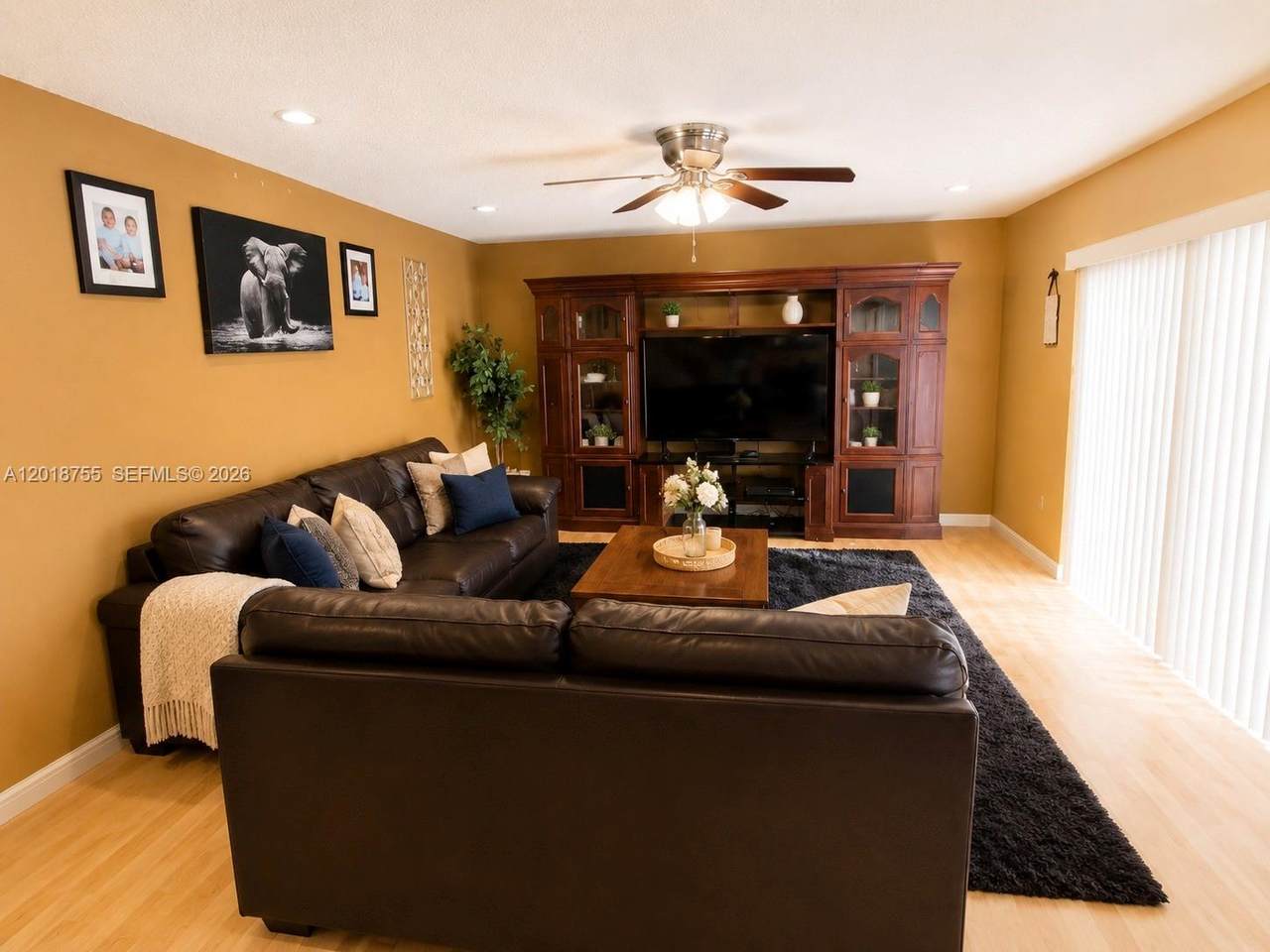 https://bt-photos.global.ssl.fastly.net/miami/1280_boomver_1_A12018755-2.jpg