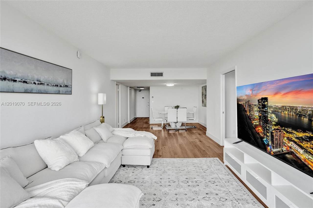 https://bt-photos.global.ssl.fastly.net/miami/1280_boomver_1_A12019070-2.jpg