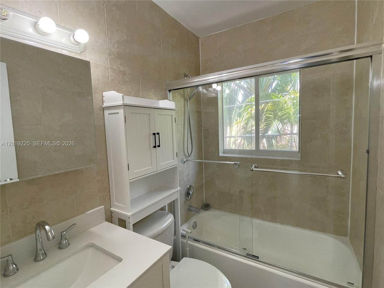 https://bt-photos.global.ssl.fastly.net/miami/1280_boomver_1_A12019225-2.jpg
