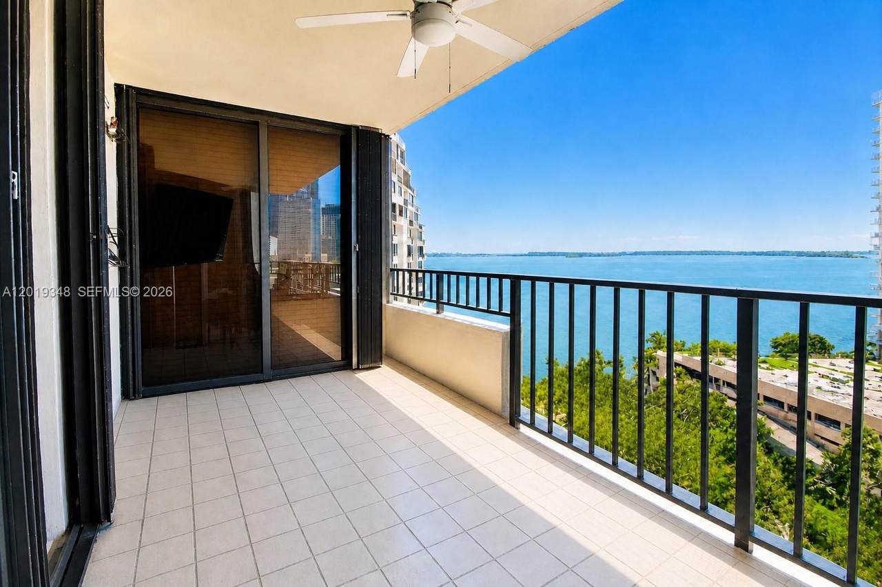https://bt-photos.global.ssl.fastly.net/miami/1280_boomver_1_A12019348-2.jpg