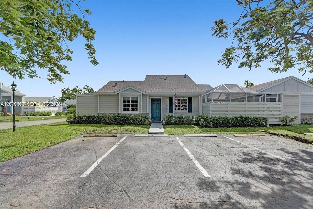 13712 149th Cir Ln - Photo 1