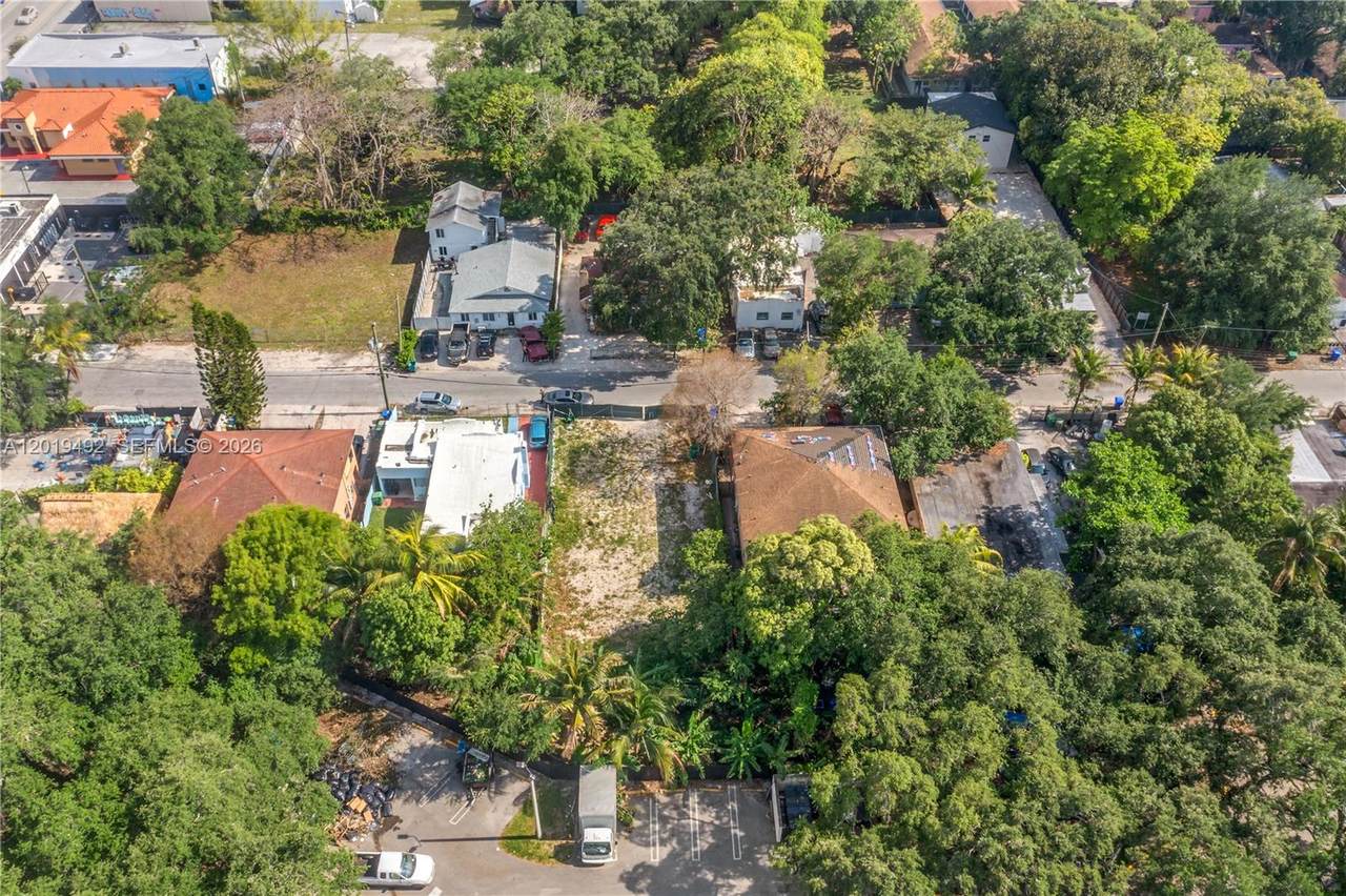 https://bt-photos.global.ssl.fastly.net/miami/1280_boomver_1_A12019492-2.jpg