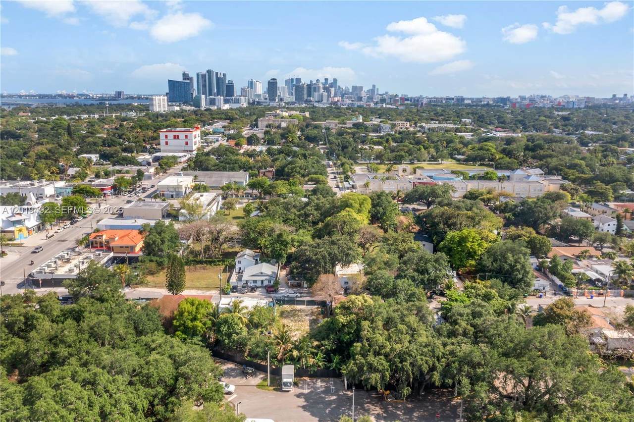 https://bt-photos.global.ssl.fastly.net/miami/1280_boomver_1_A12019492-2.jpg