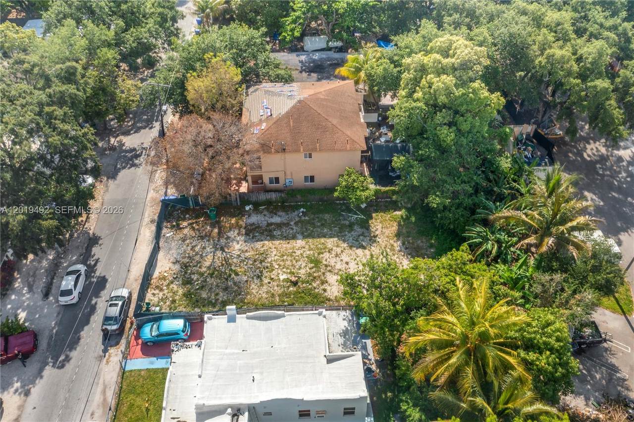 https://bt-photos.global.ssl.fastly.net/miami/1280_boomver_1_A12019492-2.jpg