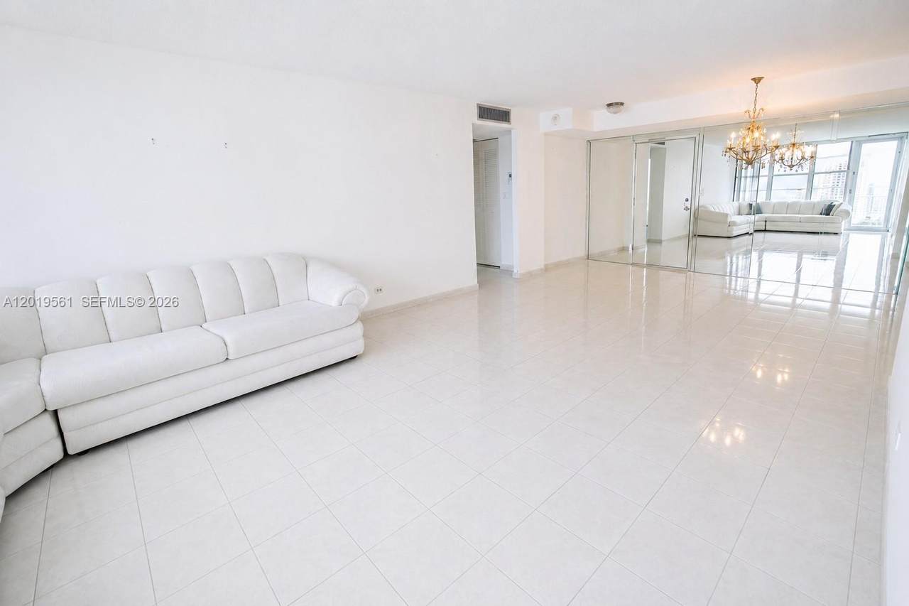 https://bt-photos.global.ssl.fastly.net/miami/1280_boomver_1_A12019561-2.jpg
